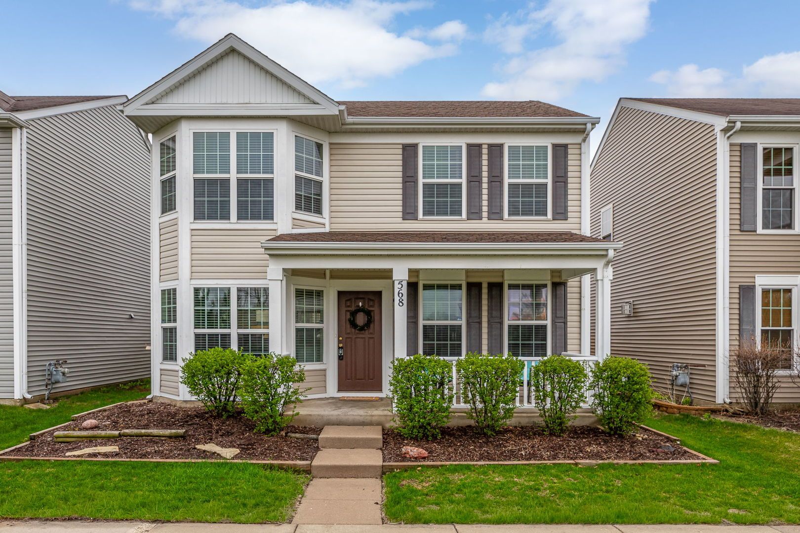 568 Four Seasons Boulevard — Aurora, IL 60504