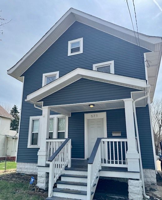 571 Benton Street, Aurora, IL 60505