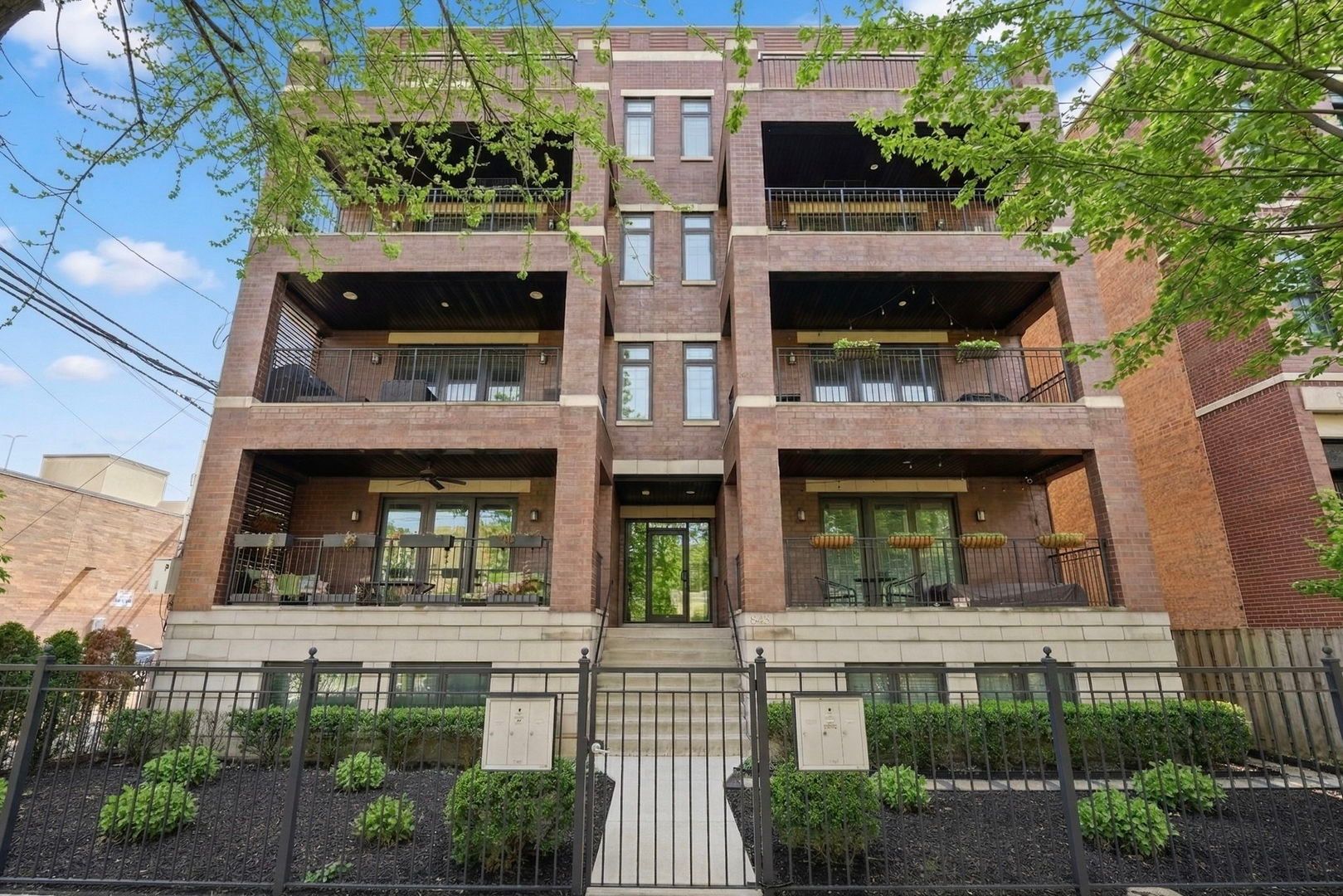 843 W Fletcher Street #3W — Chicago, IL 60657