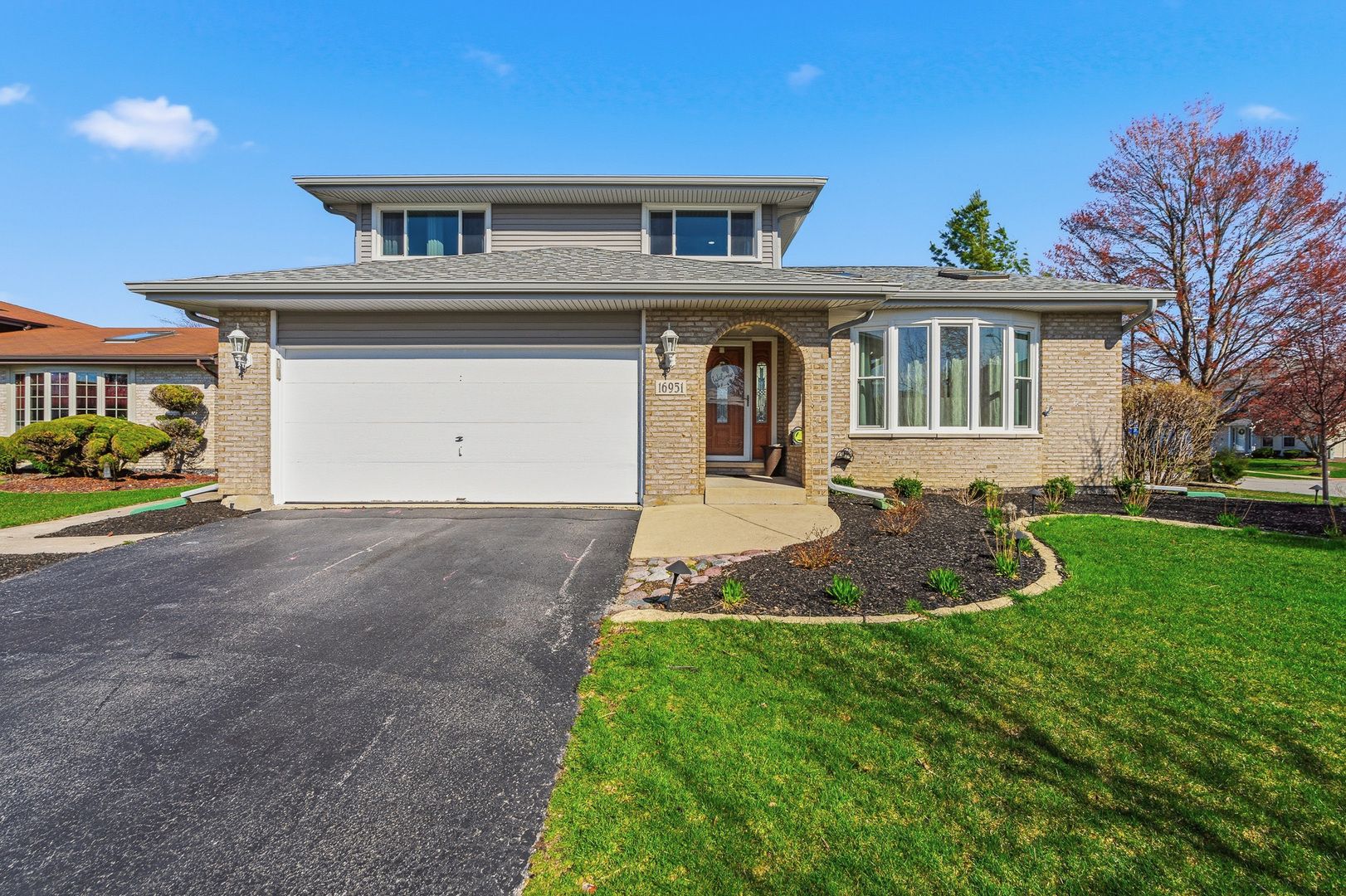 16951 Shannon Drive — Tinley Park, IL 60477