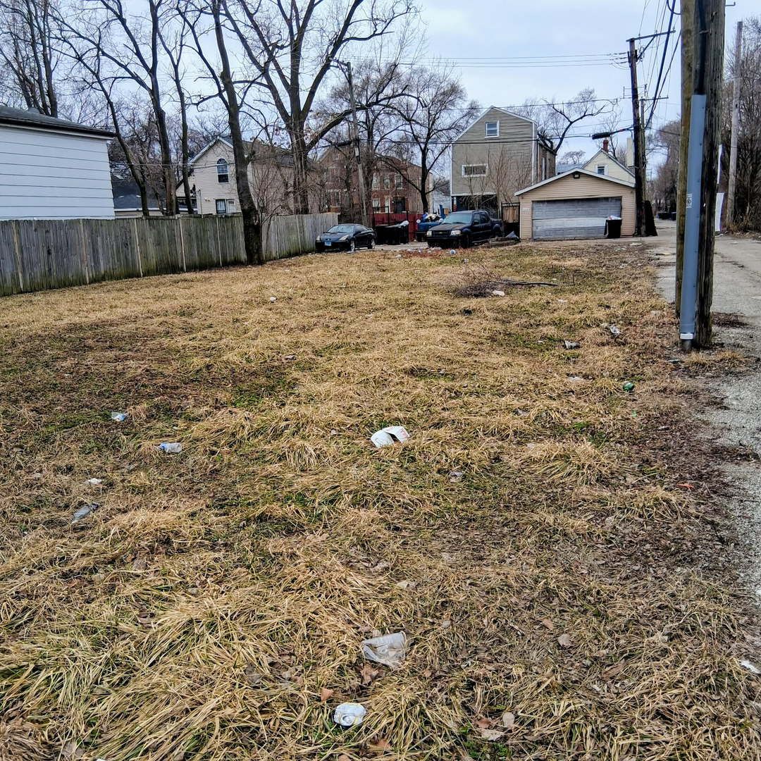 1616 Komensky Avenue, Chicago, IL 60623