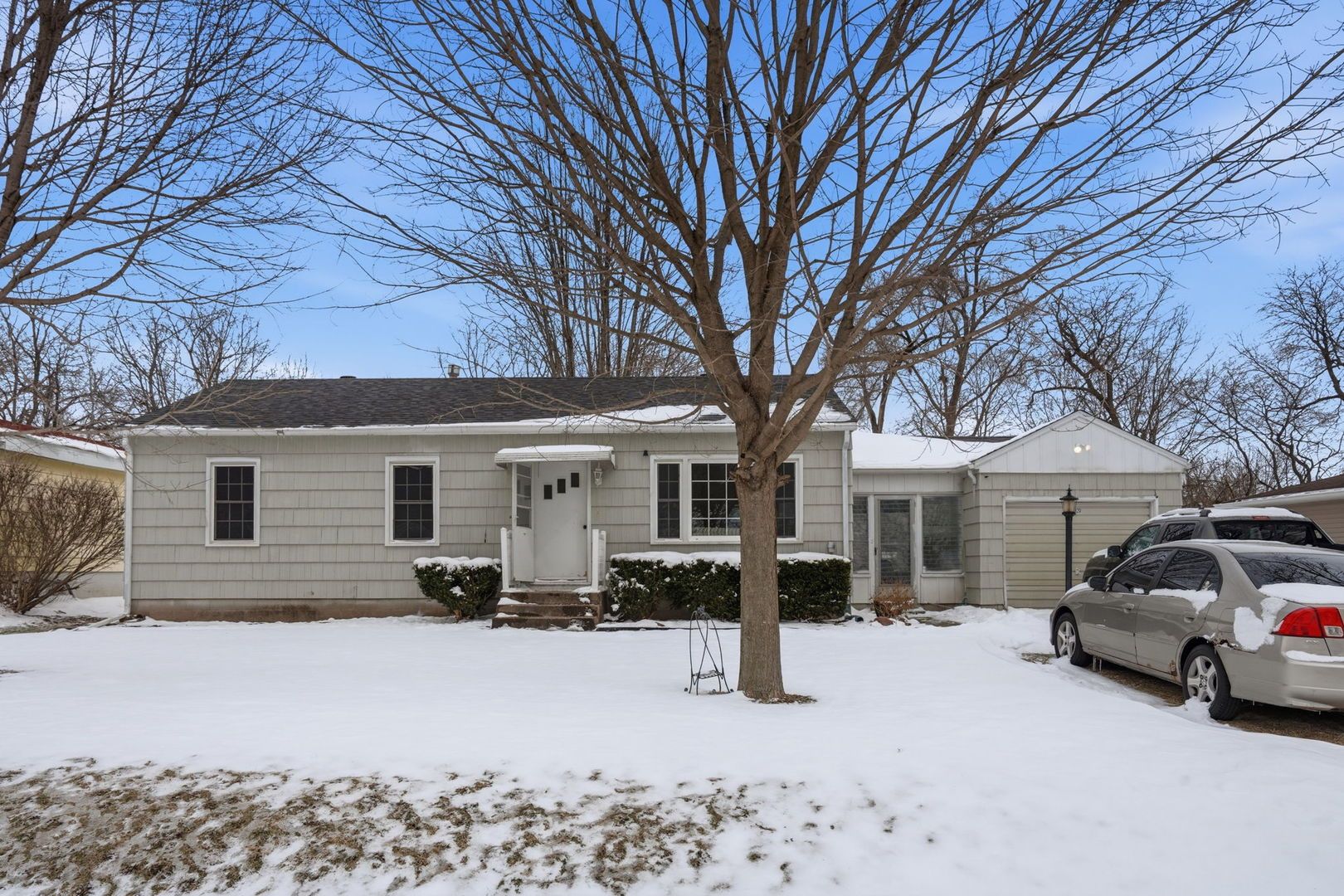 3820 15th Street — Moline, IL 51265