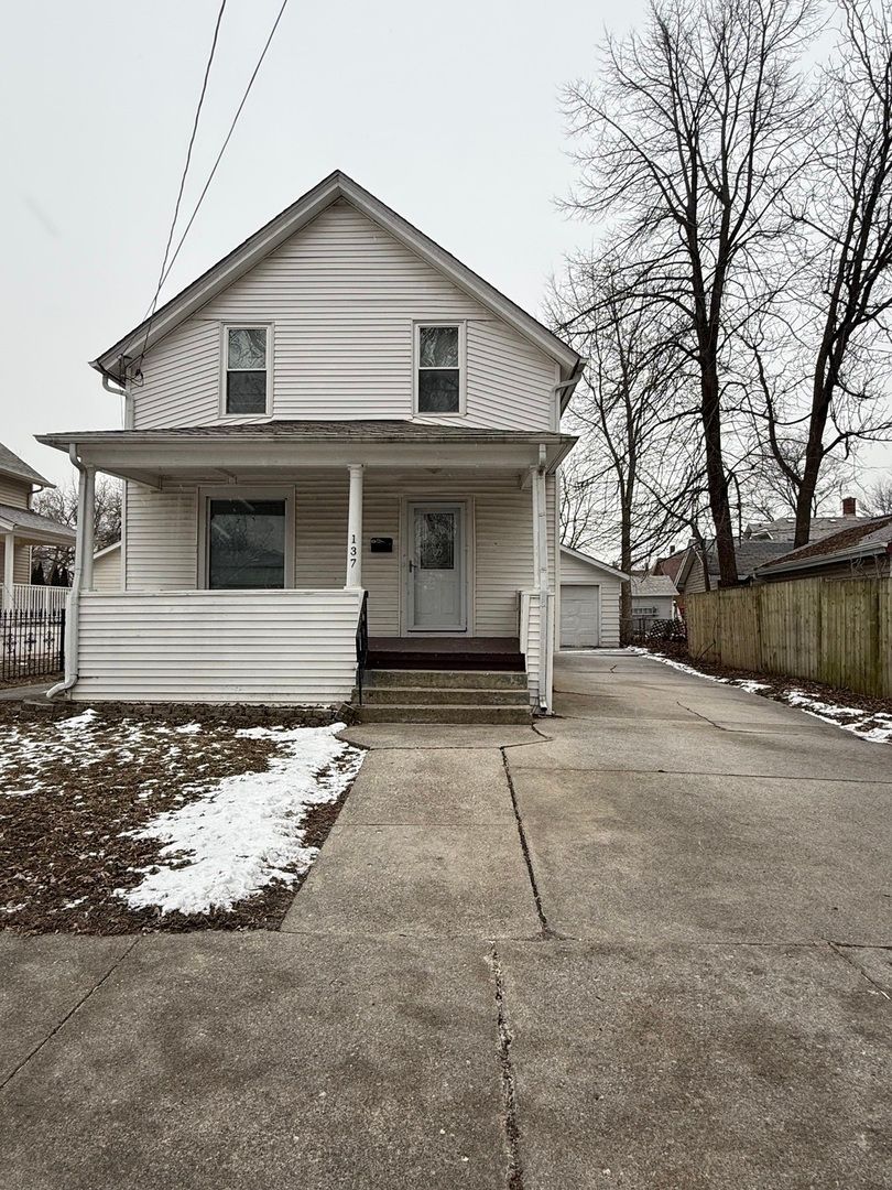 137 N East Avenue — Aurora, IL 60505
