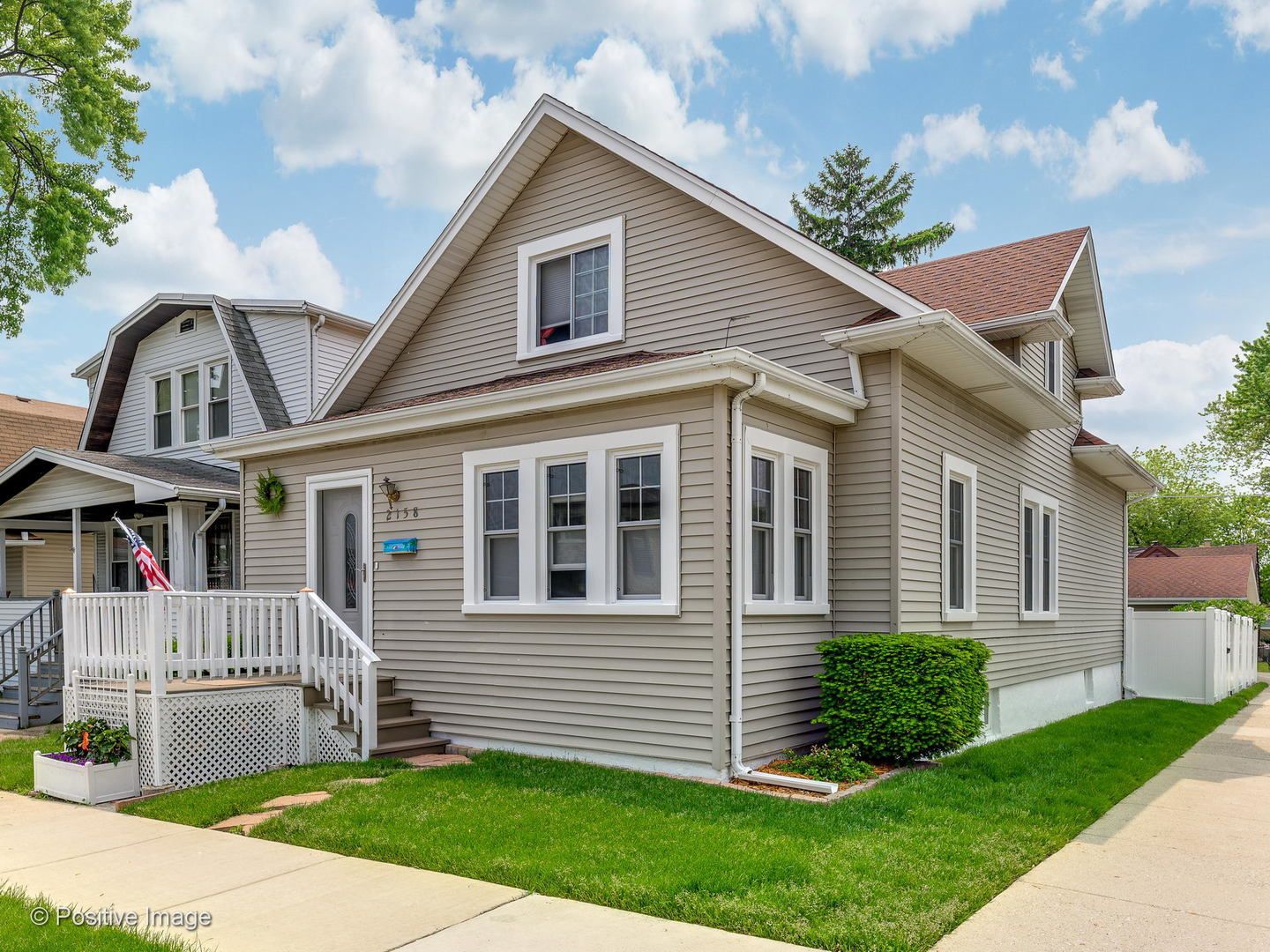 2158 N 74th Avenue — Elmwood Park, IL 60707