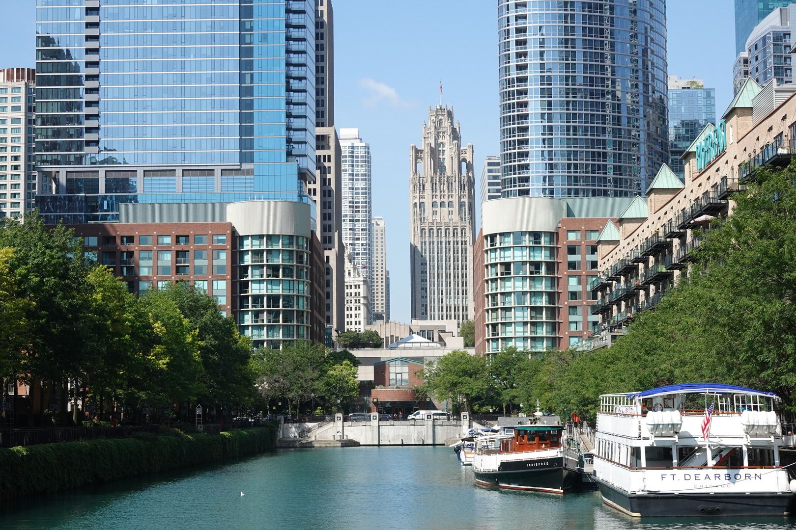 480 N McClurg Court #1013 — Chicago, IL 60611