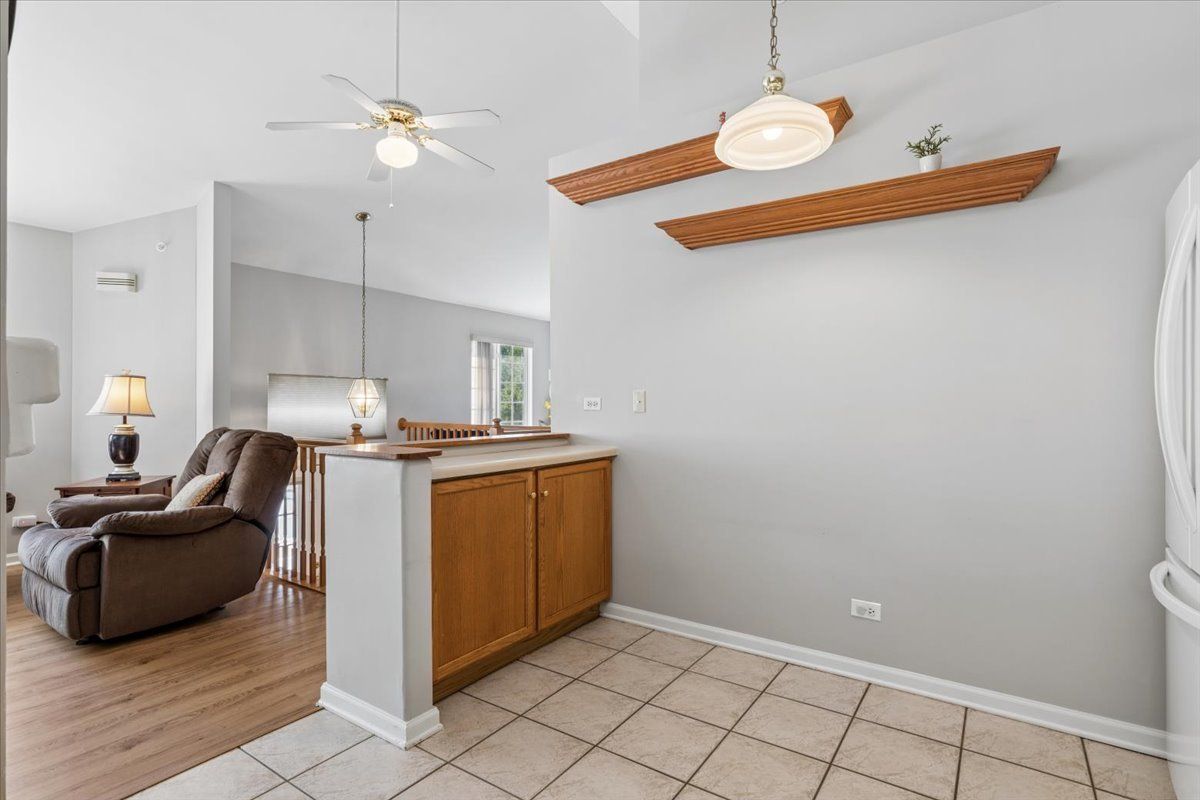 1720 Sienna Court, Wheeling, IL 60090