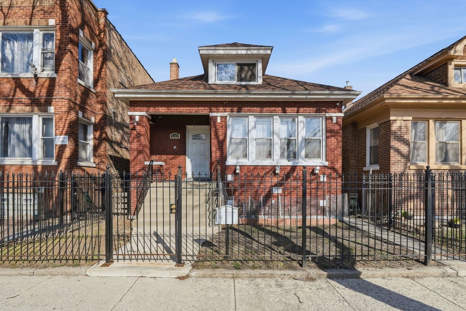 6223 S Washtenaw Avenue — Chicago, IL 60629