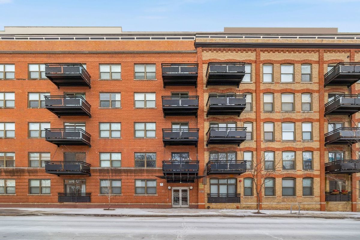 1735 Diversey Parkway, Chicago, IL 60614