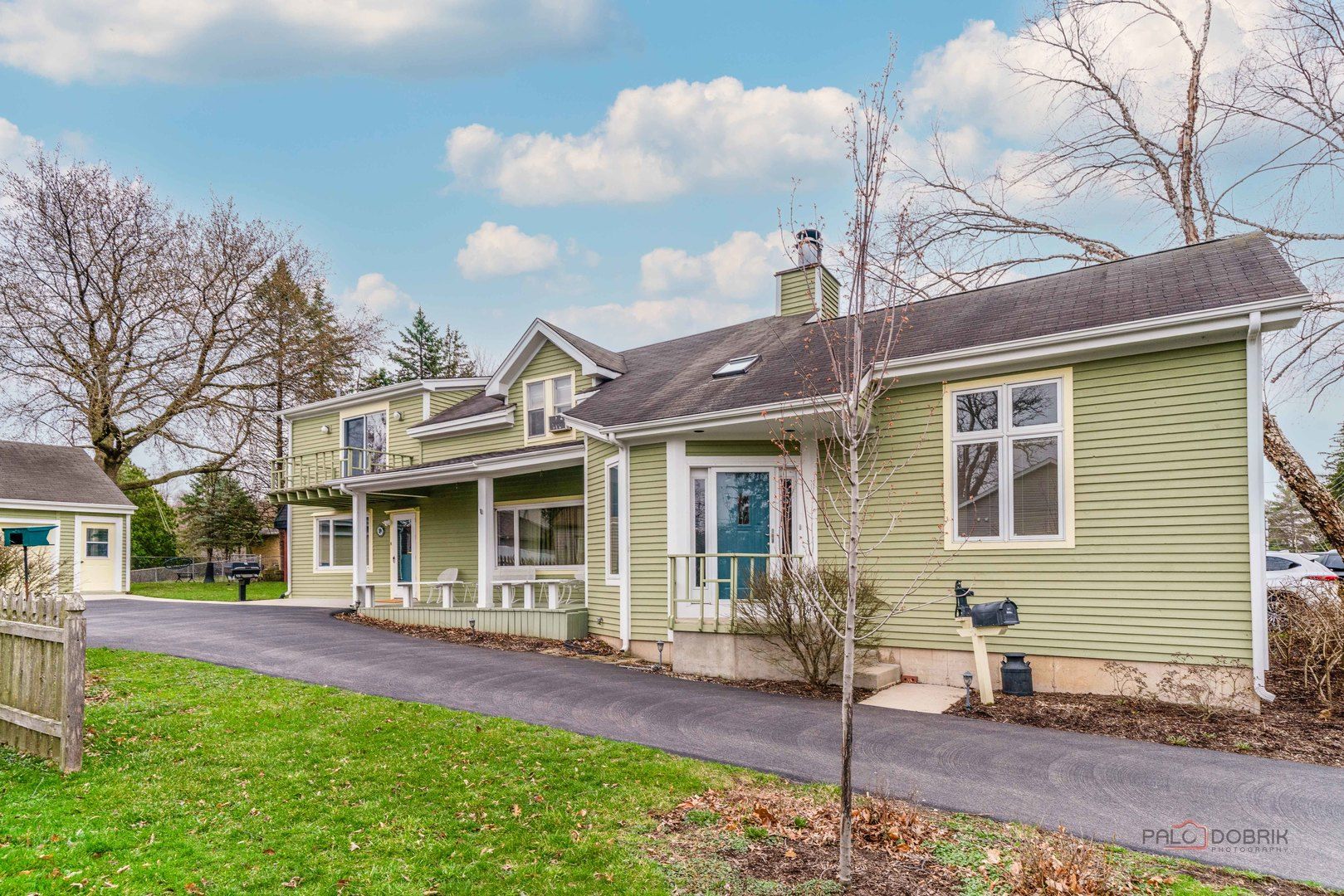 105 Lincoln Avenue — Fox River Grove, IL 60021