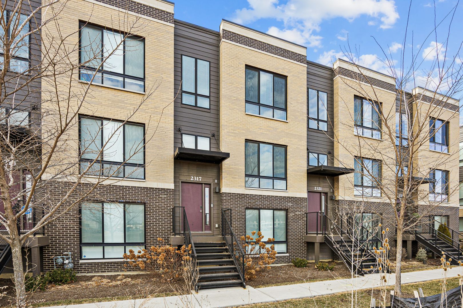 2317 Alumni Drive — Schaumburg, IL 60173