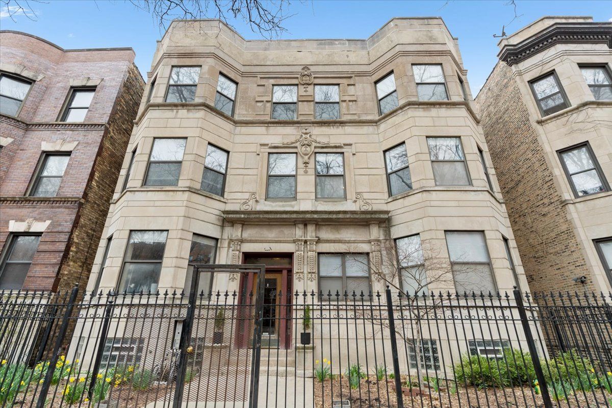 4354 N Kenmore Avenue #2N — Chicago, IL 60613