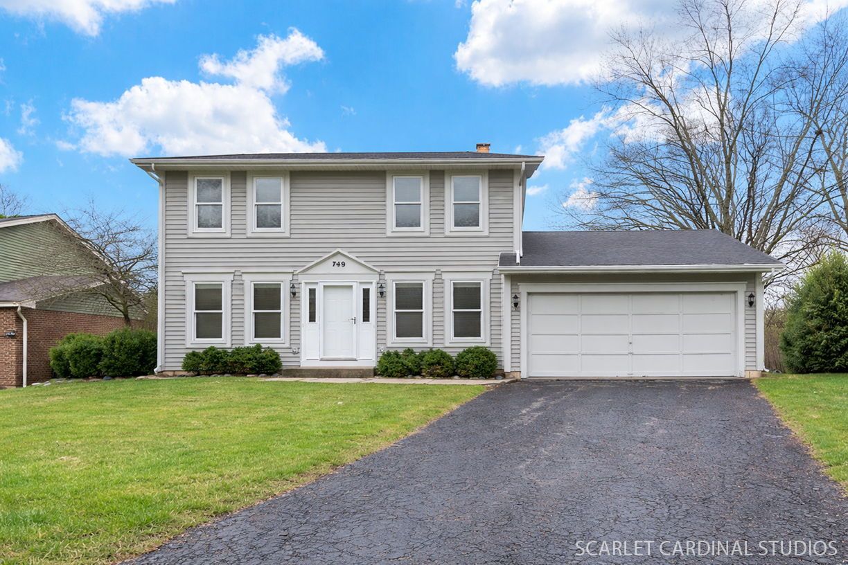 749 Holly Drive — Bartlett, IL 60103