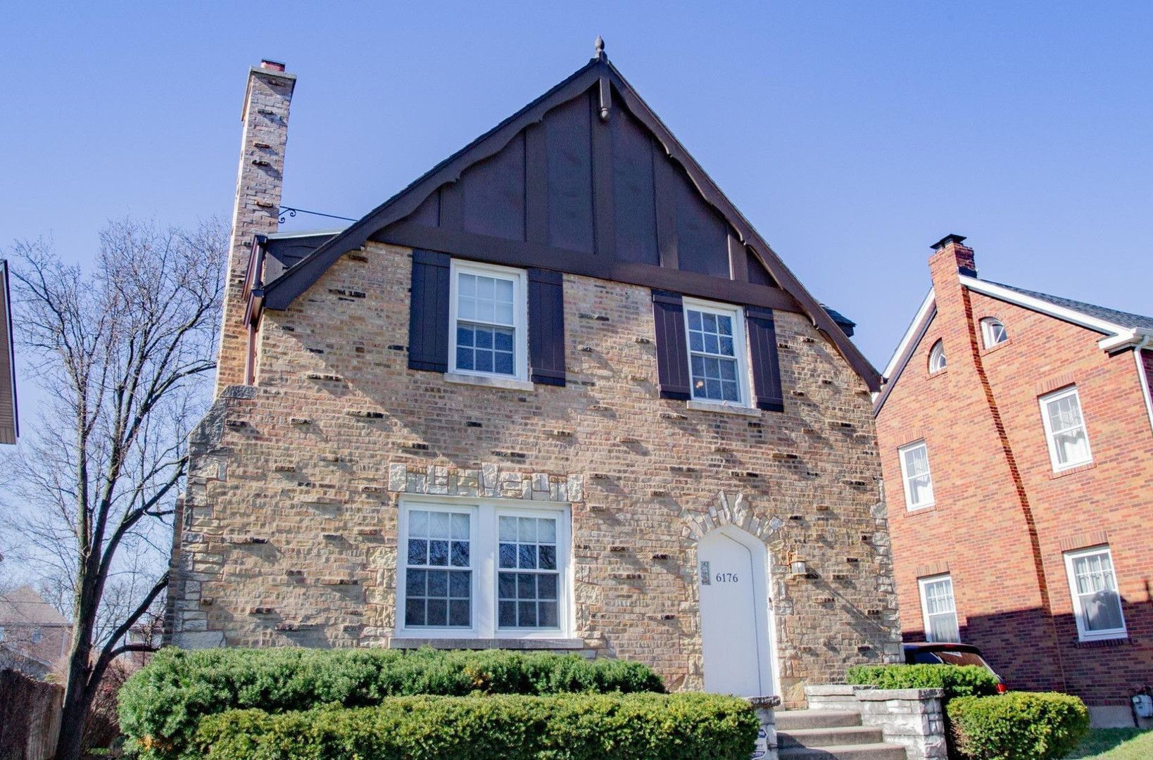 6176 N Nassau Avenue — Chicago, IL 60631