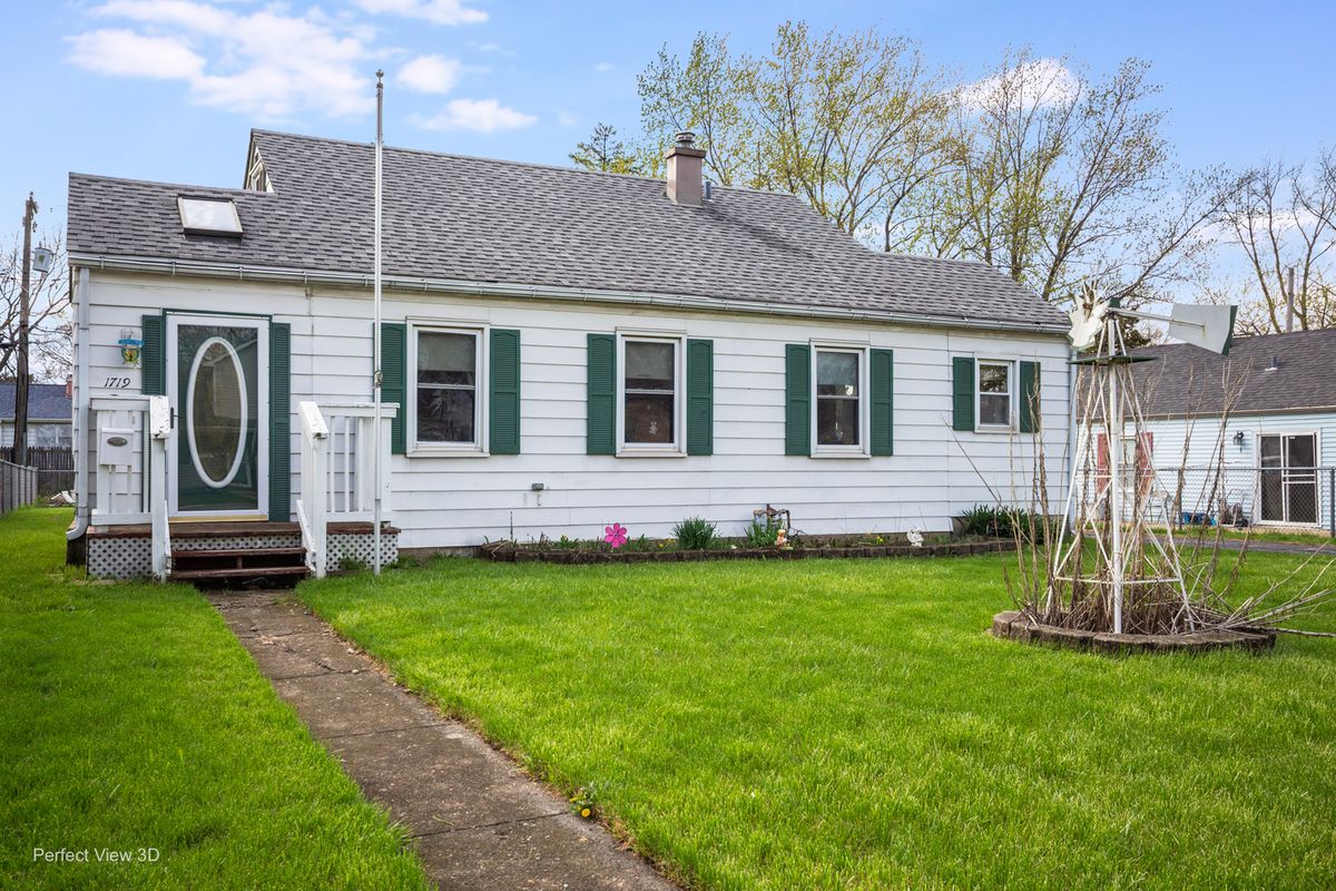 1719 Kelly Avenue, Crest Hill, IL 60403