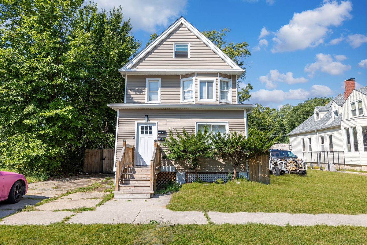 12148 Eggleston Avenue, Chicago, IL 60628