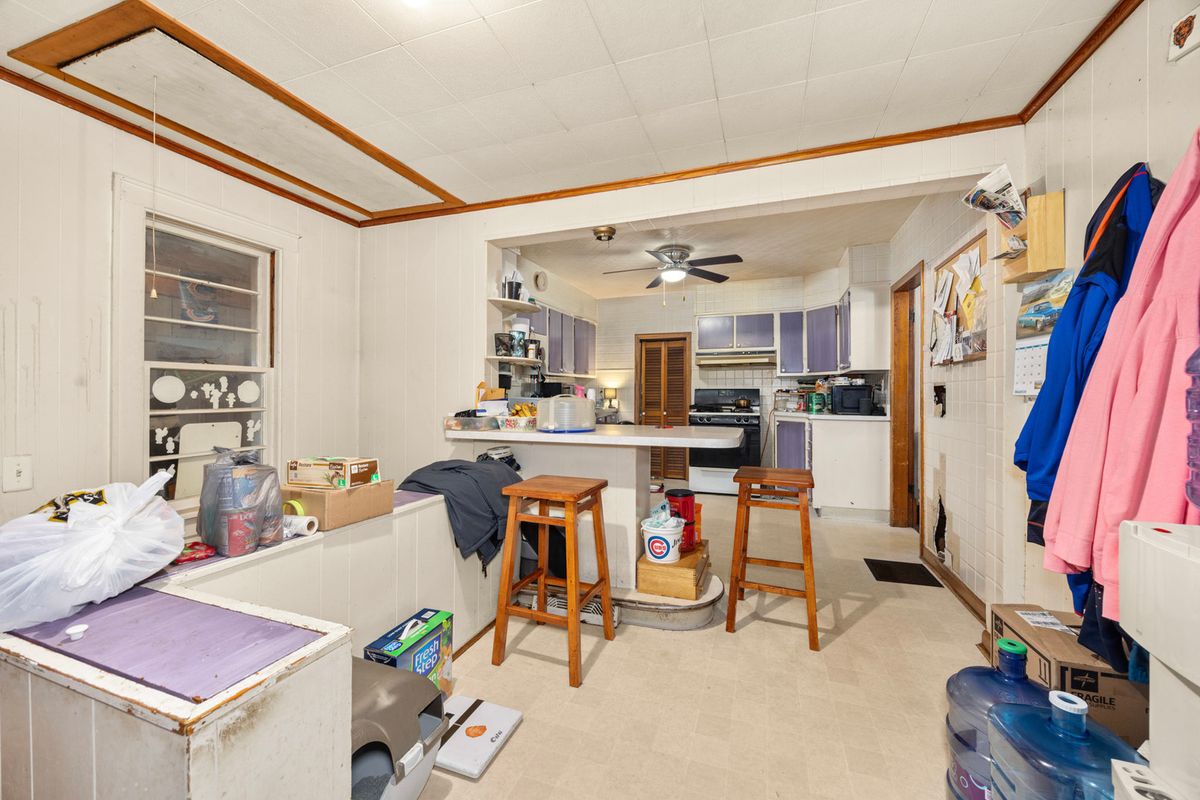 101 W 7th Street, Spring Valley, IL 61362