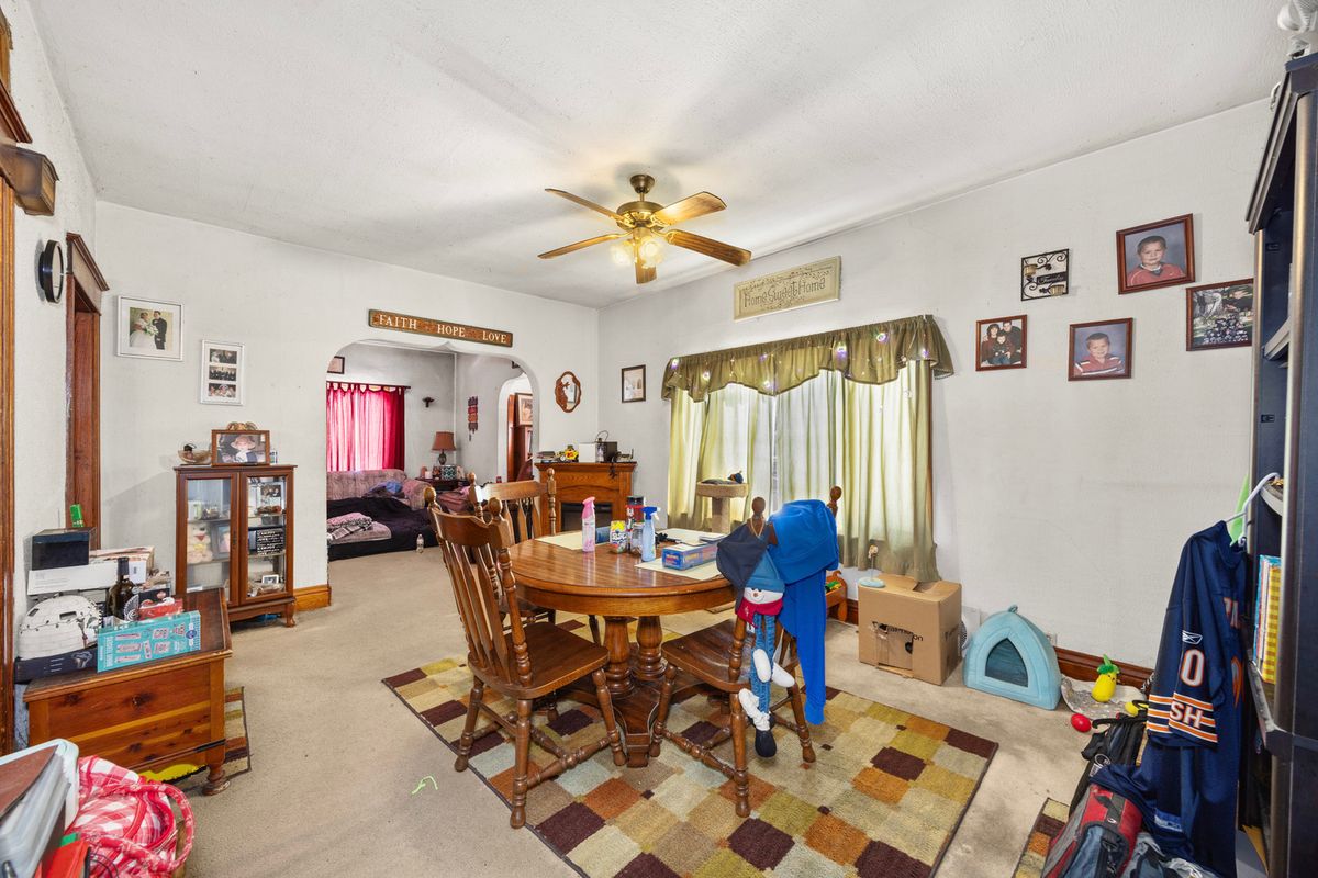 101 W 7th Street, Spring Valley, IL 61362