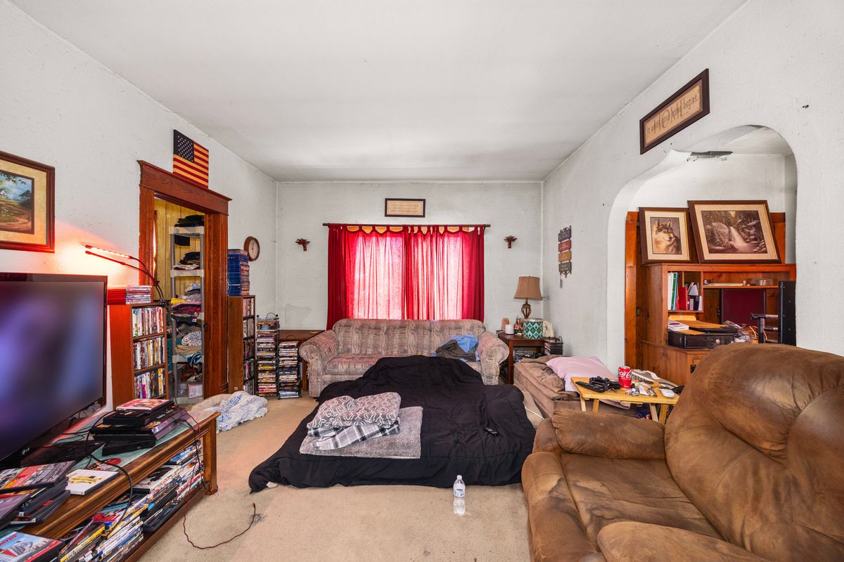101 W 7th Street, Spring Valley, IL 61362