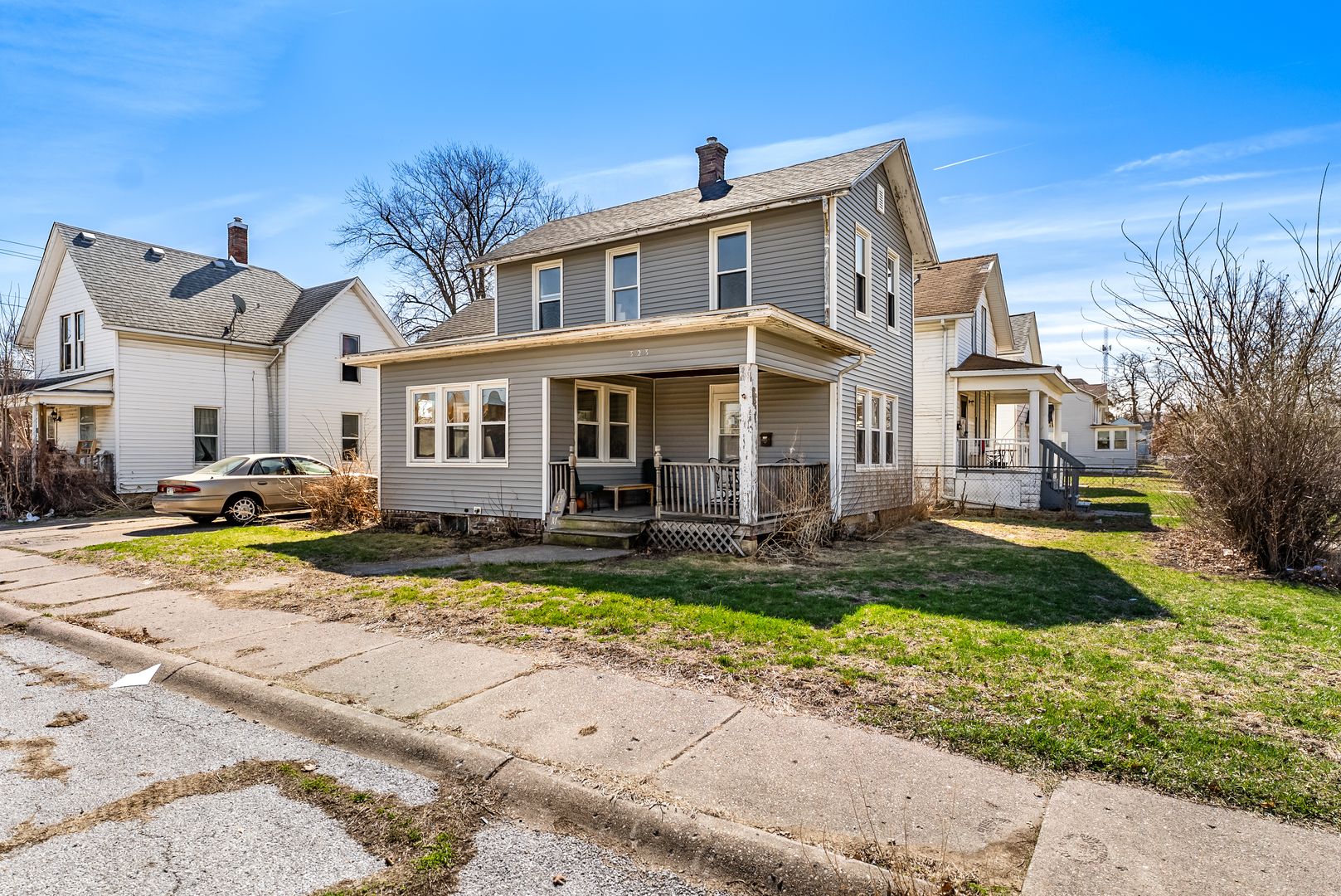 323 W 16th Street — Davenport, IA 52803