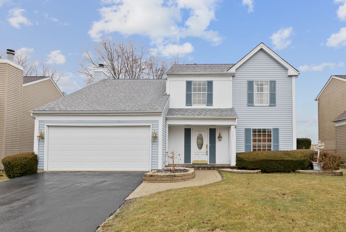 3245 Gresham Lane E — Aurora, IL 60504