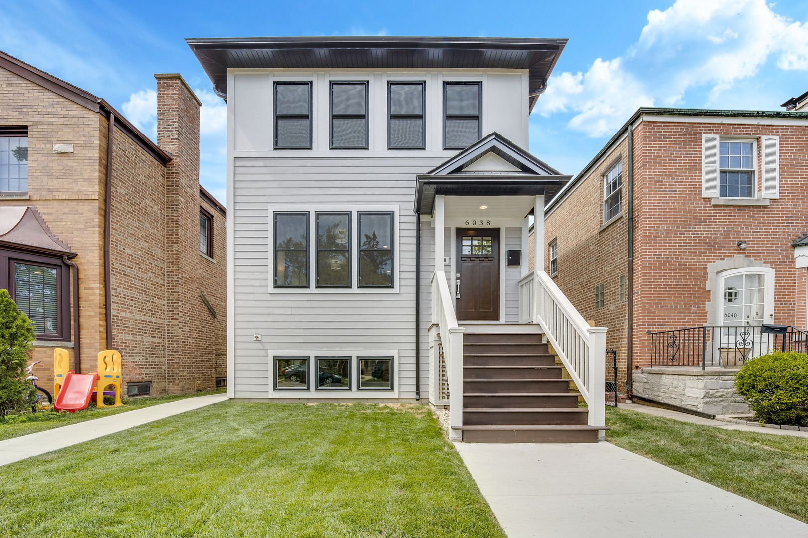 6038 N Drake Avenue — Chicago, IL 60659
