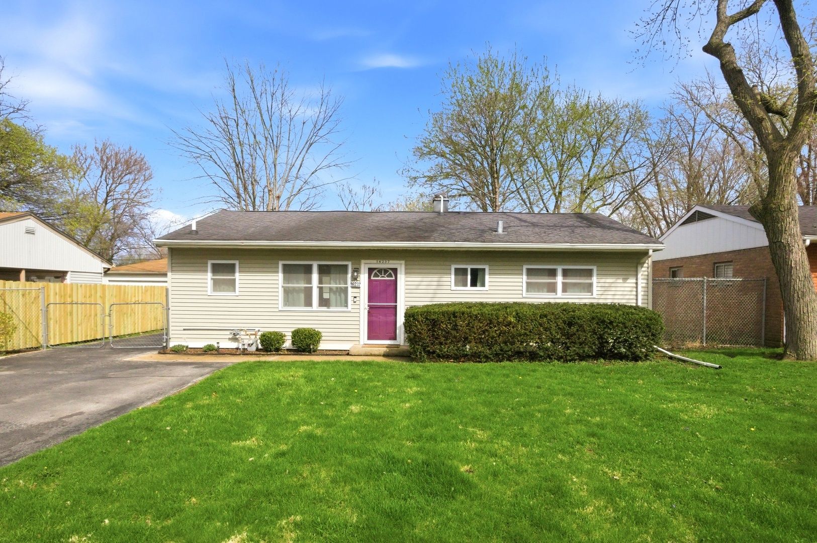 16237 Homan Avenue — Markham, IL 60428