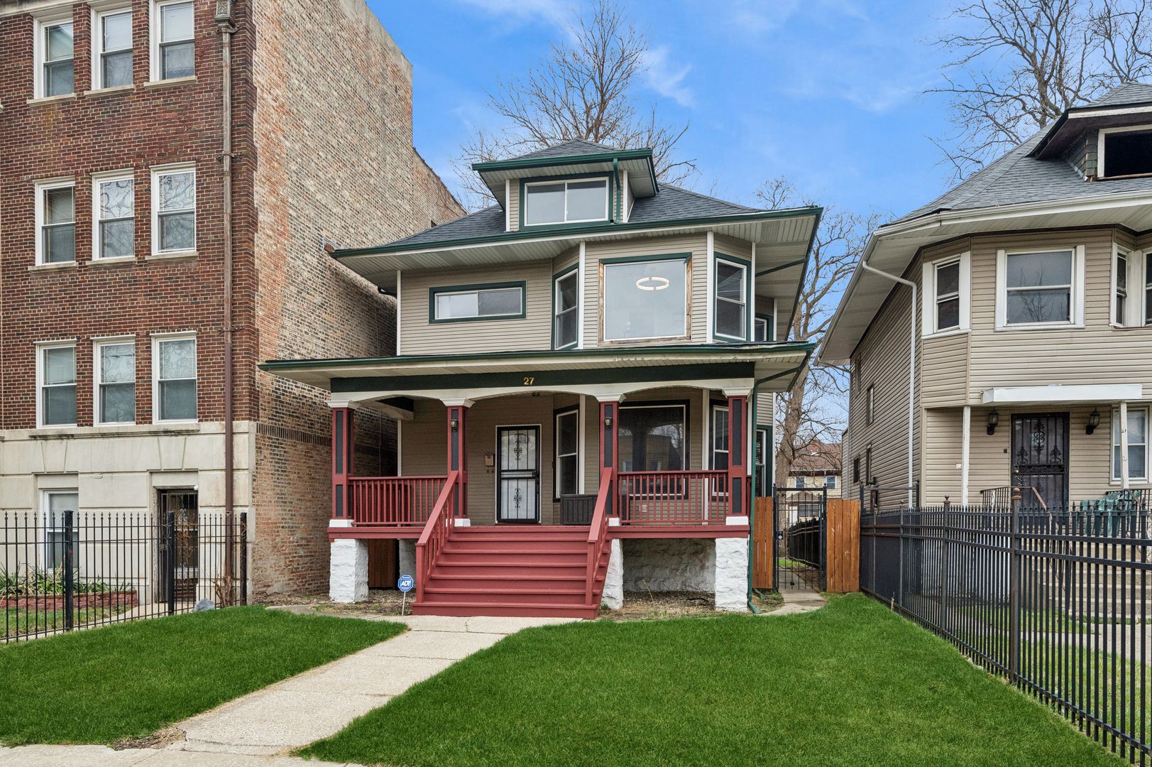 27 N Long Avenue — Chicago, IL 60644