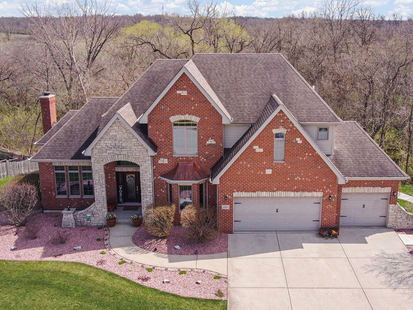21163 S Wooded Cove Drive — Elwood, IL 60421