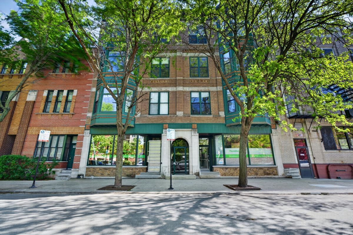 1245 George Street, Chicago, IL 60657
