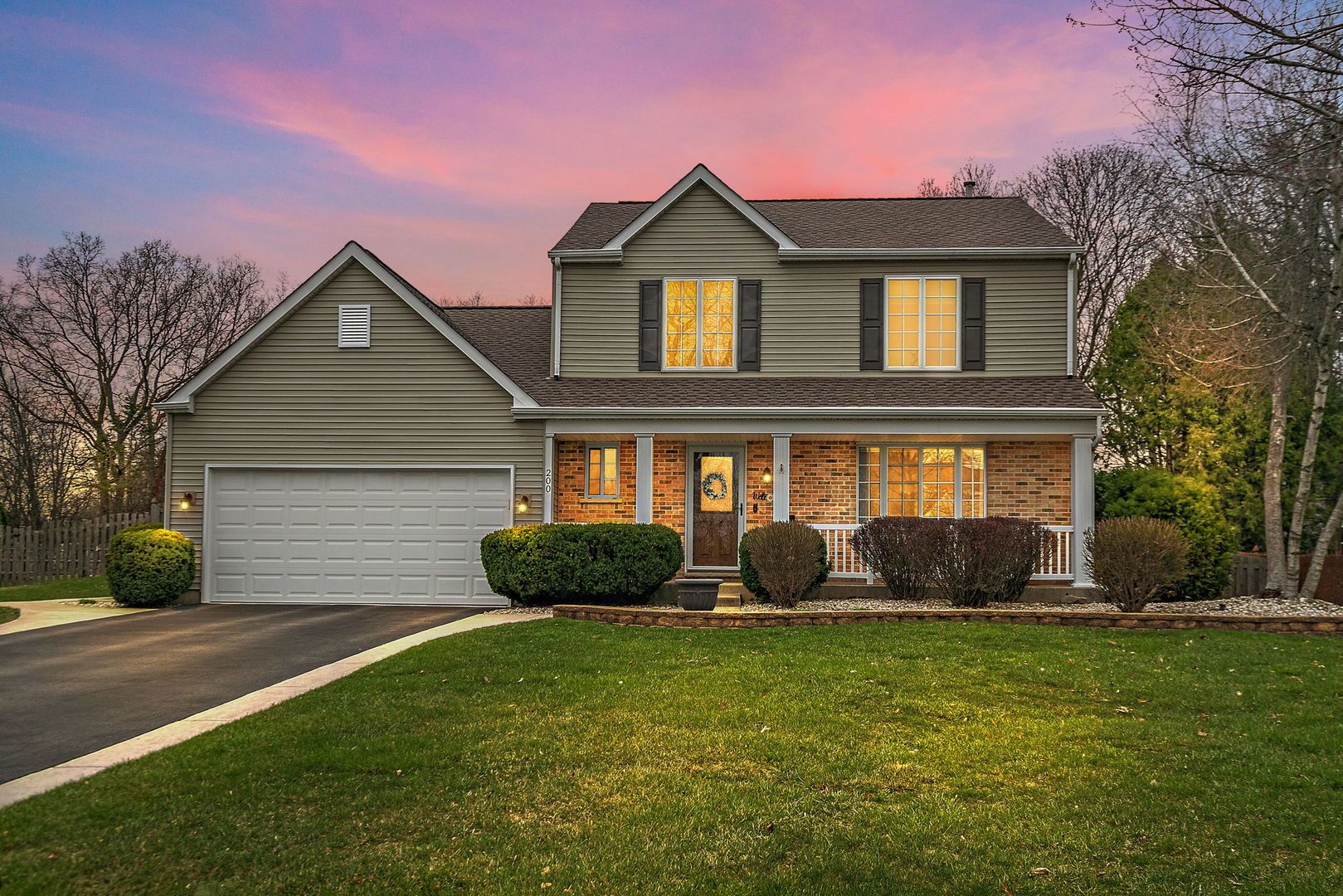 200 Lake Drive — Algonquin, IL 60102