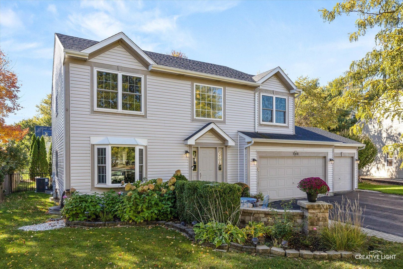 540 Waterford Drive — Oswego, IL 60543
