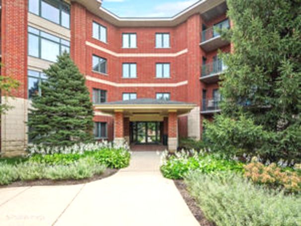 855 22nd Street #202 — Lombard, IL 60148