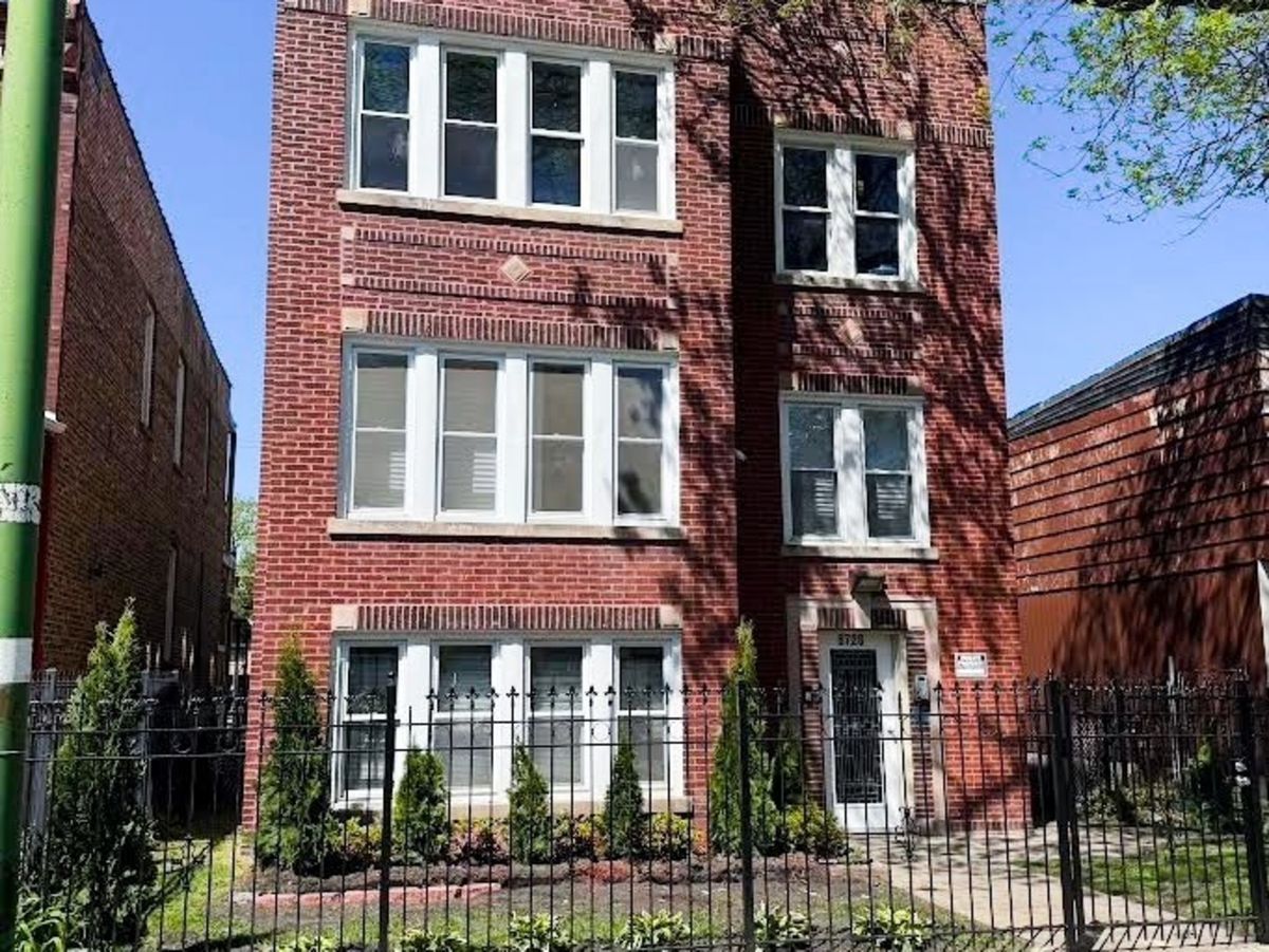 6728 Langley Avenue, Chicago, IL 60637