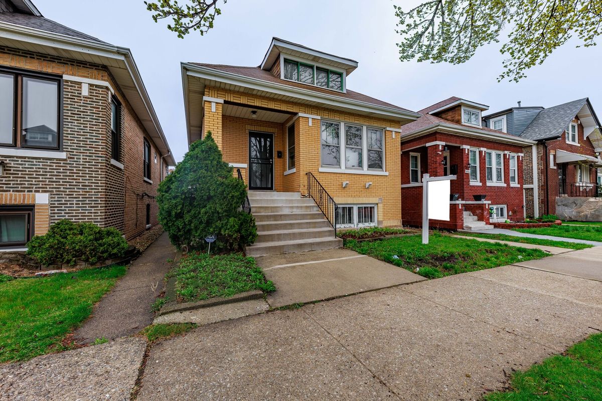 4941 Kolin Avenue, Chicago, IL 60632