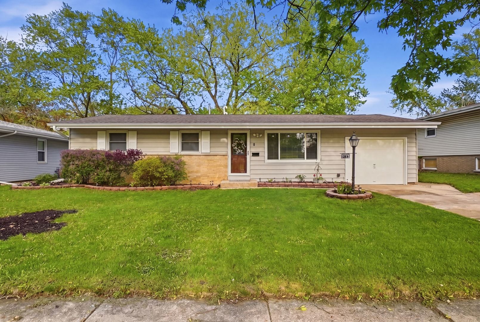 18847 Greenbay Avenue — Lansing, IL 60438