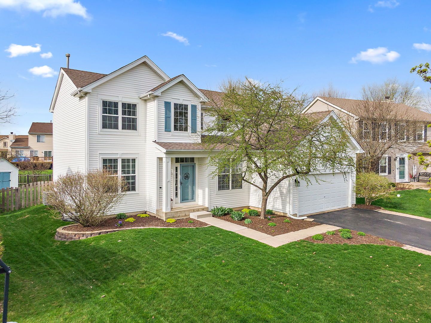 4951 Thistle Lane — Lake In The Hills, IL 60156
