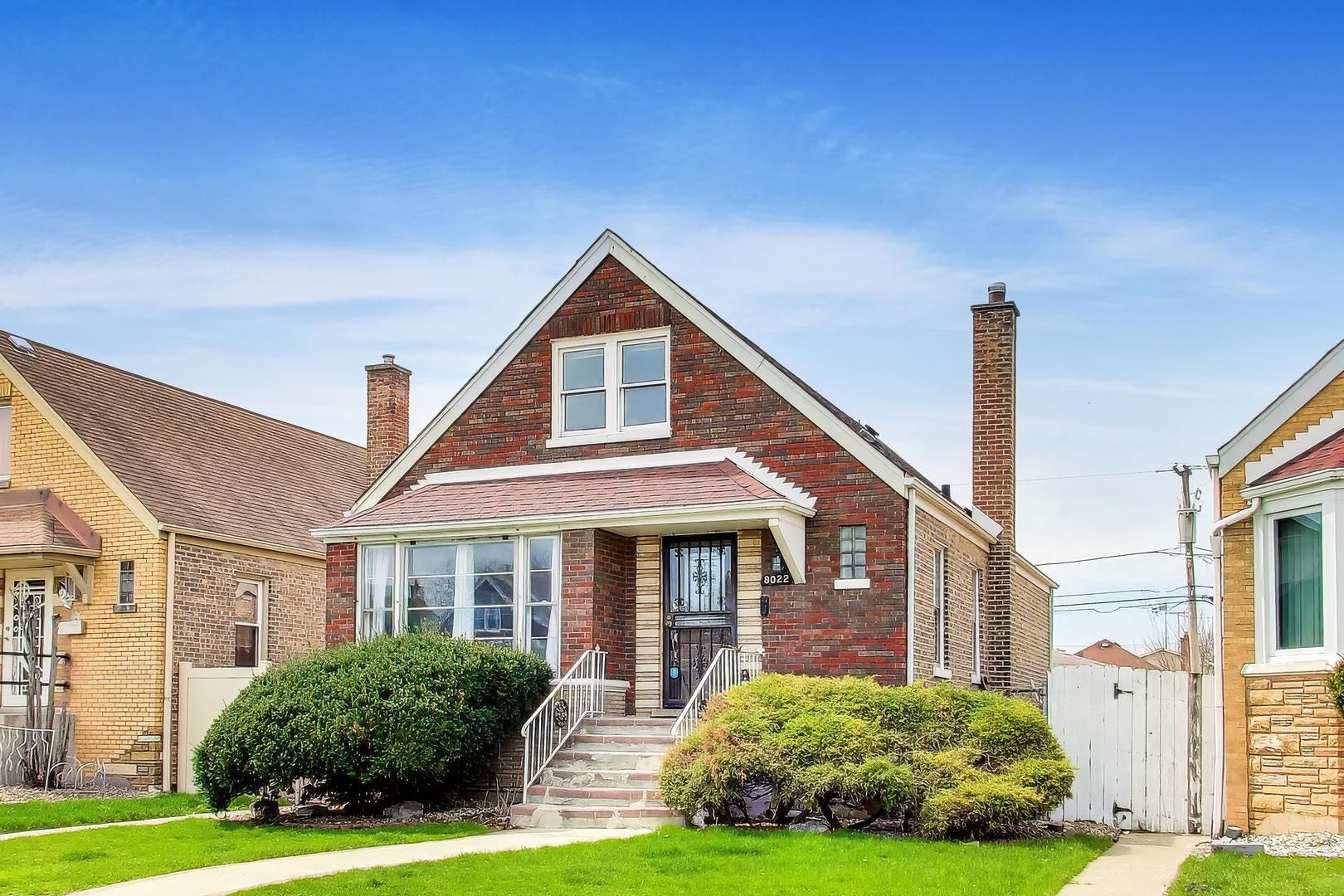 8022 ALBANY Avenue — Chicago, IL 60652