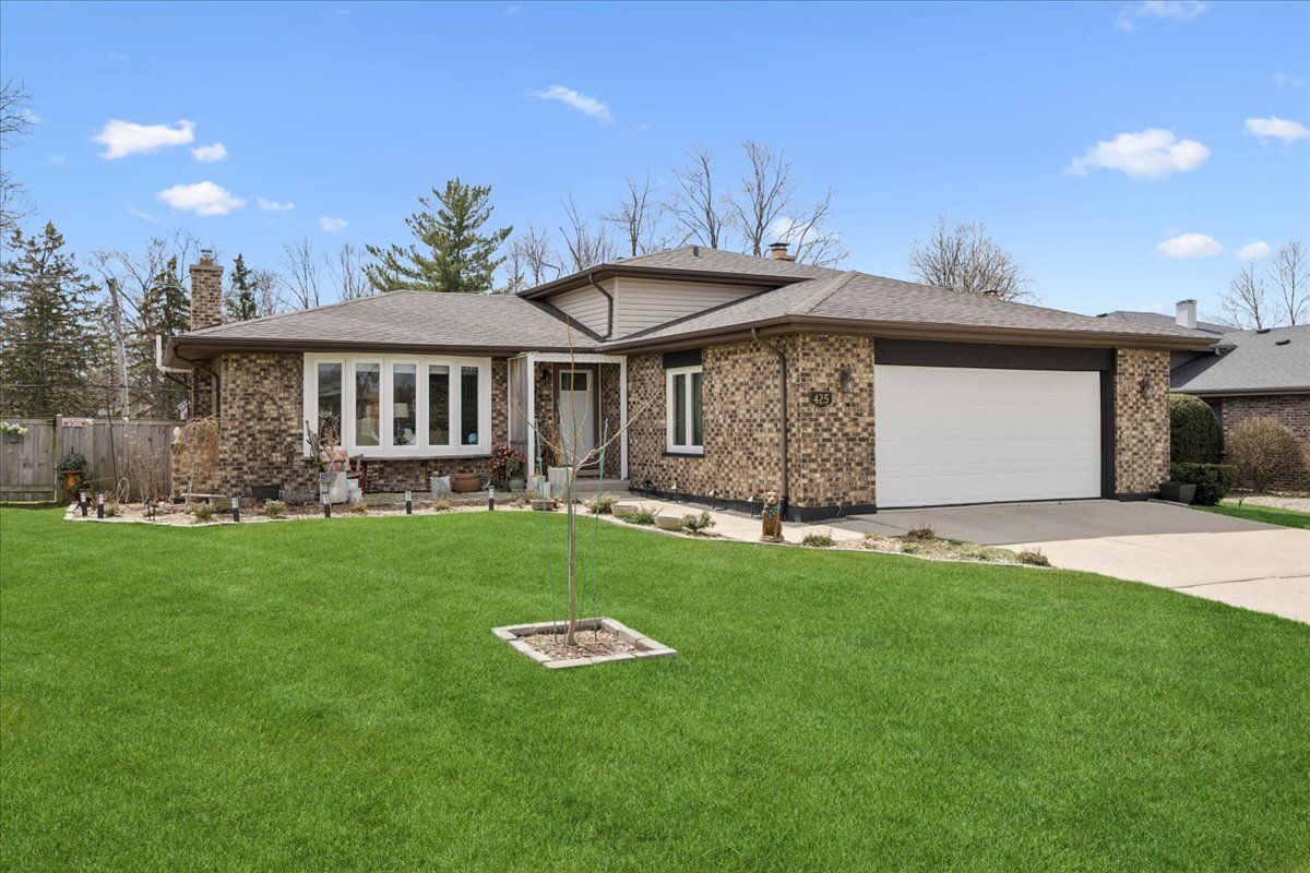 425 79th Street — Willowbrook, IL 60527