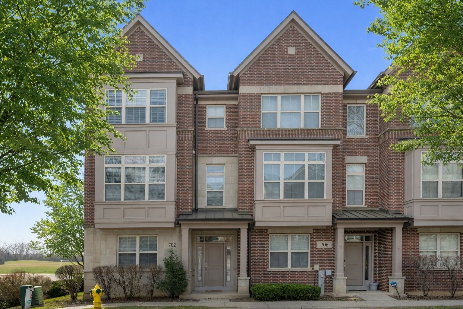702 N KEYSTONE Lane — Vernon Hills, IL 60061