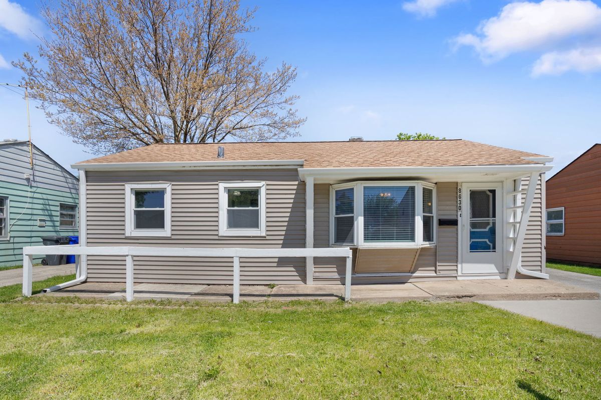 8630 45th Street, Lyons, IL 60534