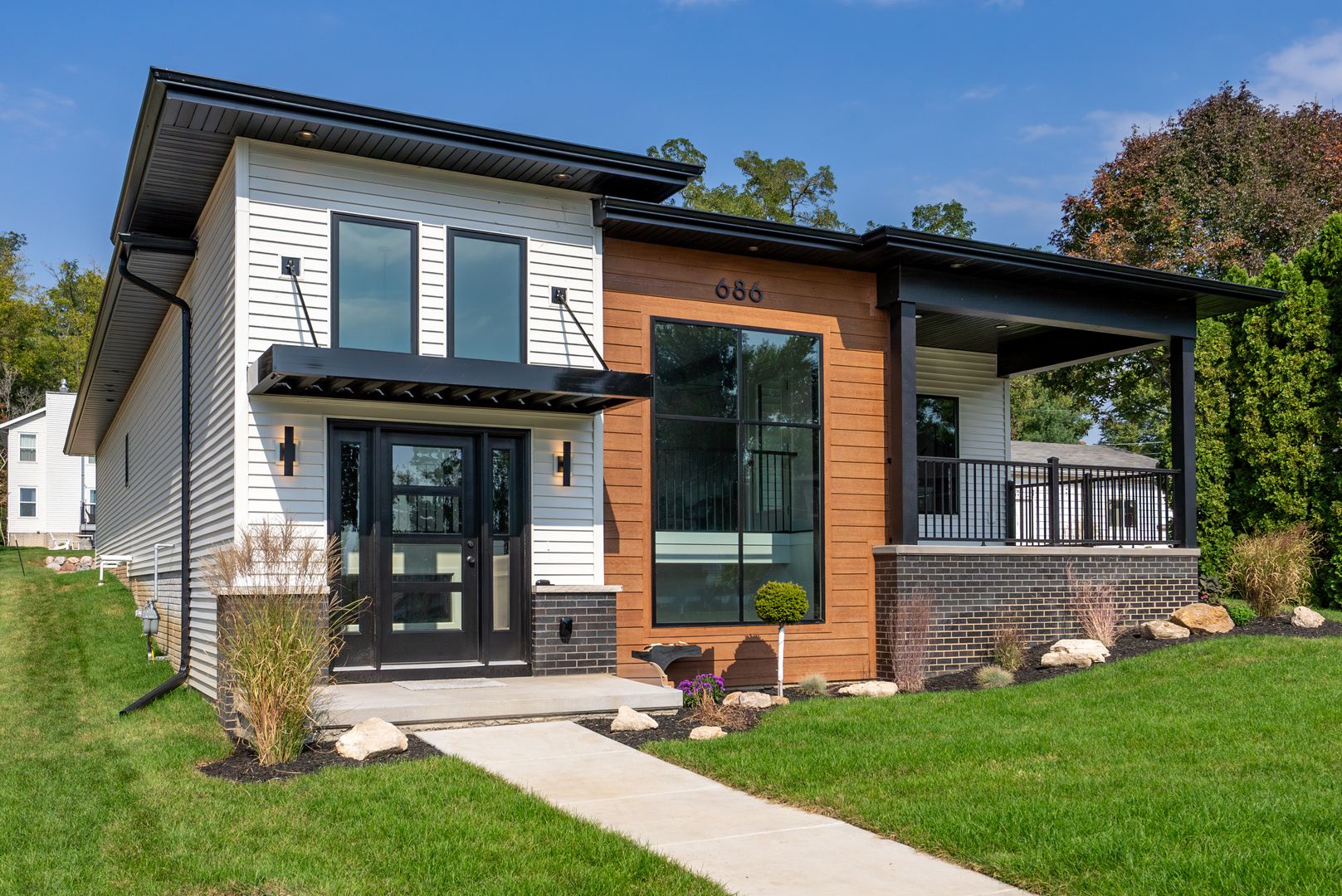 686 Jones Court — Bettendorf, IA 52722