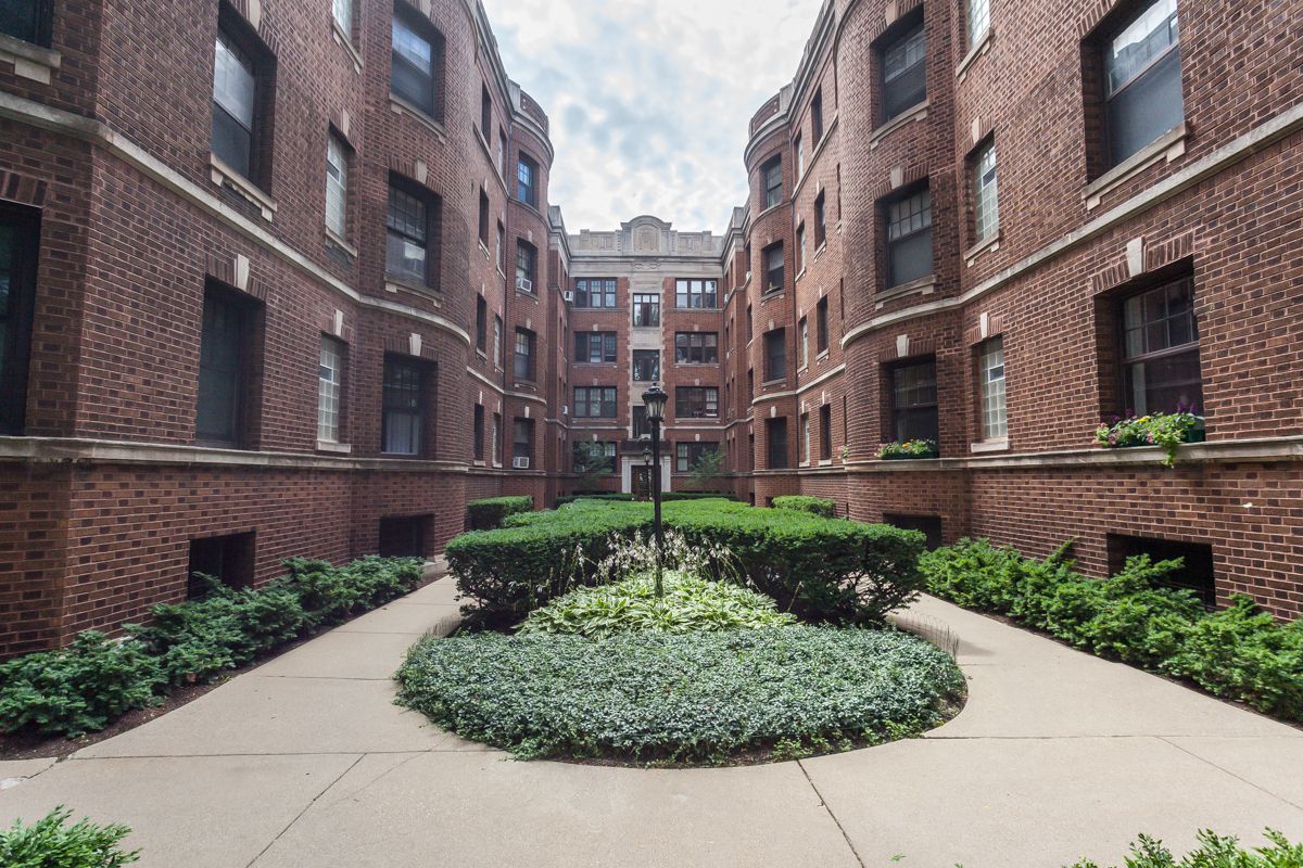2328 LINCOLN PARK WEST, Chicago, IL 60614