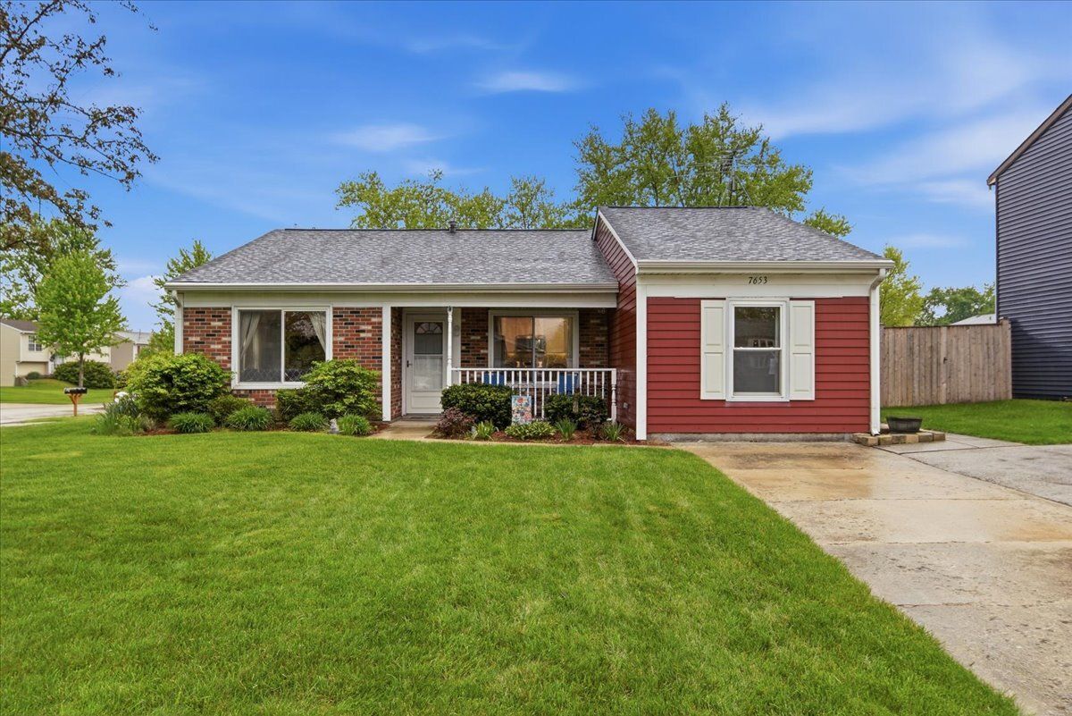 7653 North Avenue, Frankfort, IL 60423