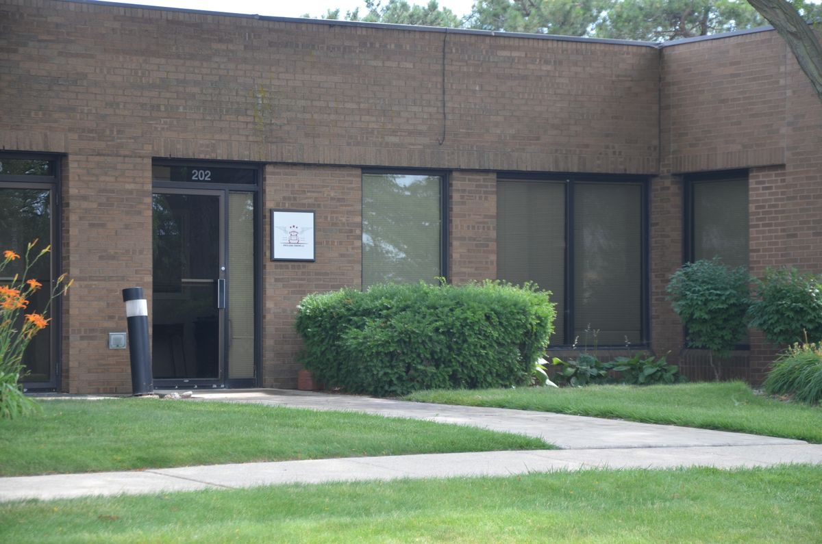 4255 Westbrook Drive, Aurora, IL 60504