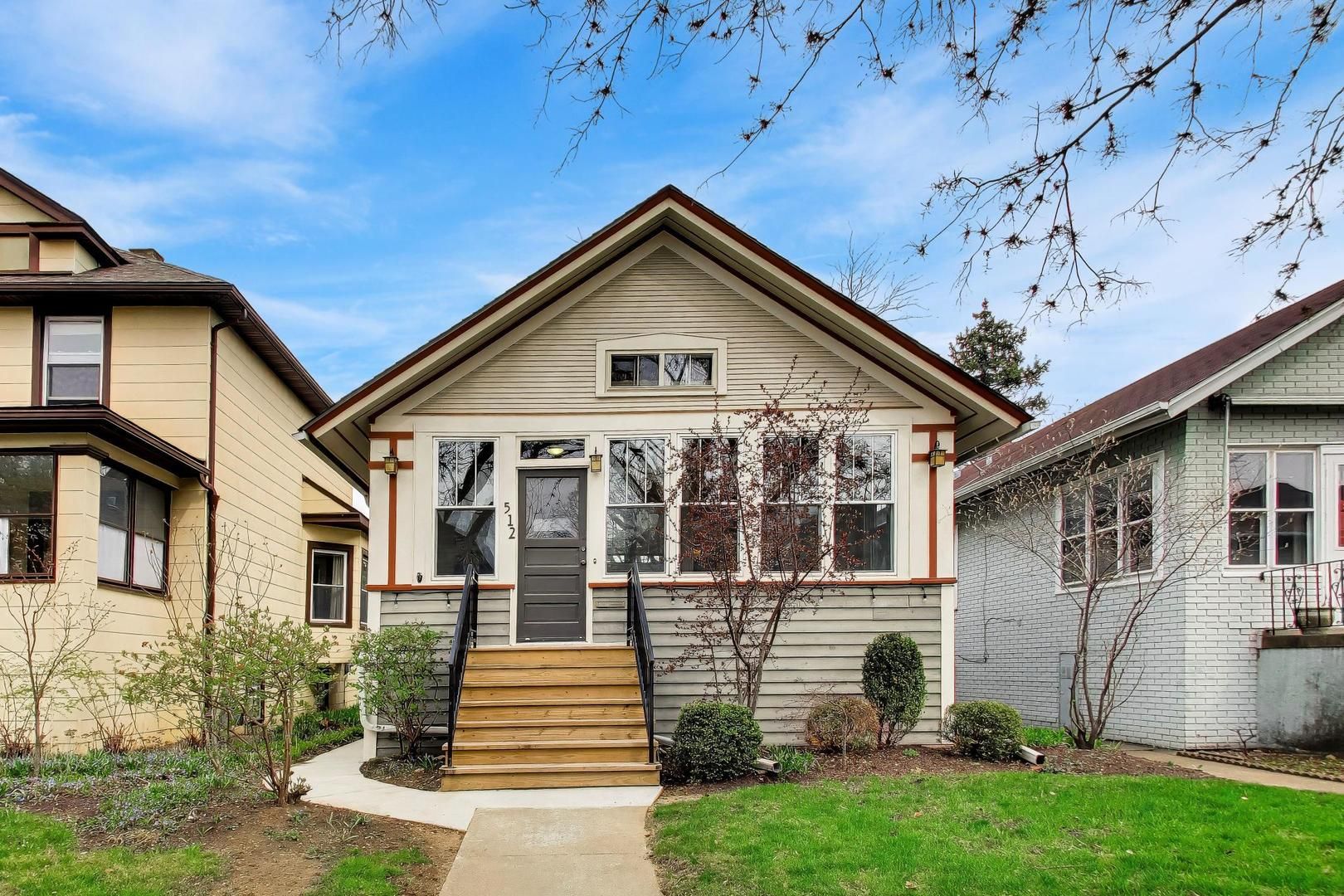 512 S Grove Avenue — Oak Park, IL 60304
