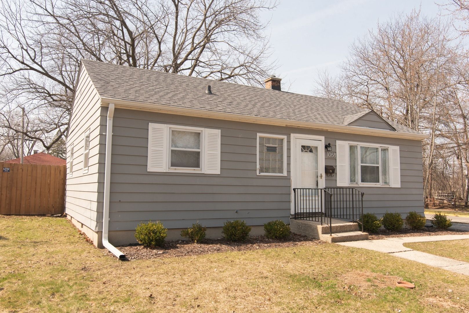 1068 Leith Avenue — Waukegan, IL 60085