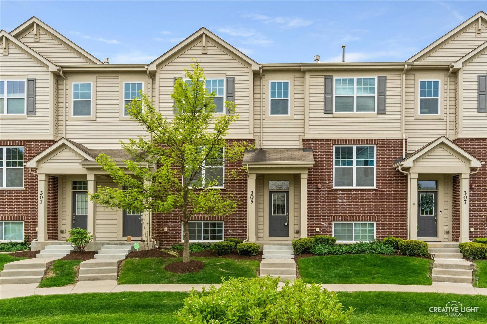 305 Lexington Lane — Rolling Meadows, IL 60008