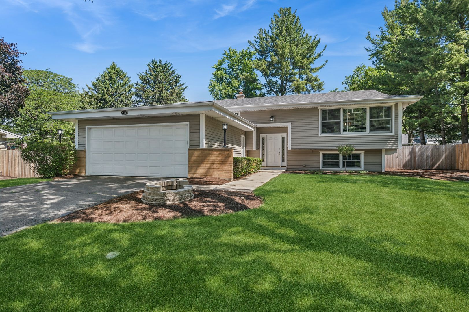 413 TUPELO Avenue — Naperville, IL 60540
