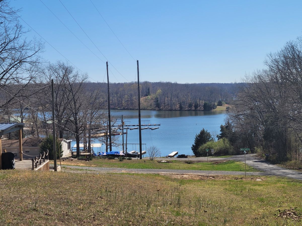 45 White Sands Road, Creal Springs, IL 62922
