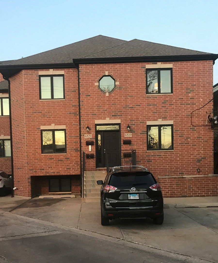 6521 Oketo Avenue, Chicago, IL 60631